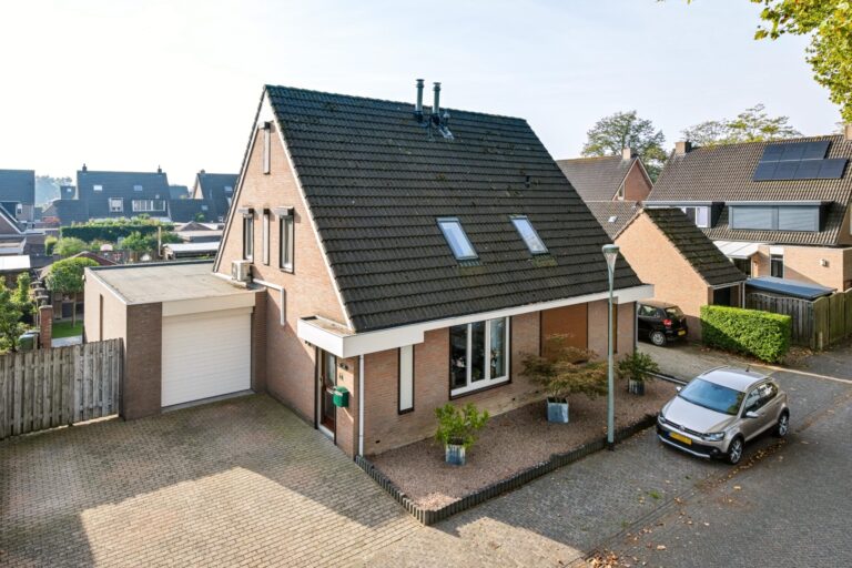 Twee-onder-één-kap te koop: Straatakkerweg 4, Afferden L